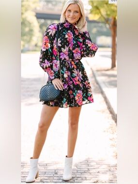 MRSP $88 It's All True Black Floral Dress